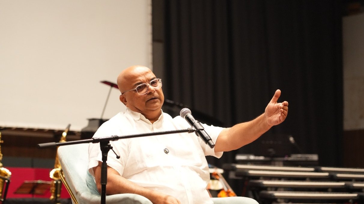 मेक्रो विज़न एकेडमी की अंतिम प्रवेश परीक्षा में शामिल हुए हजारो विद्यार्थी