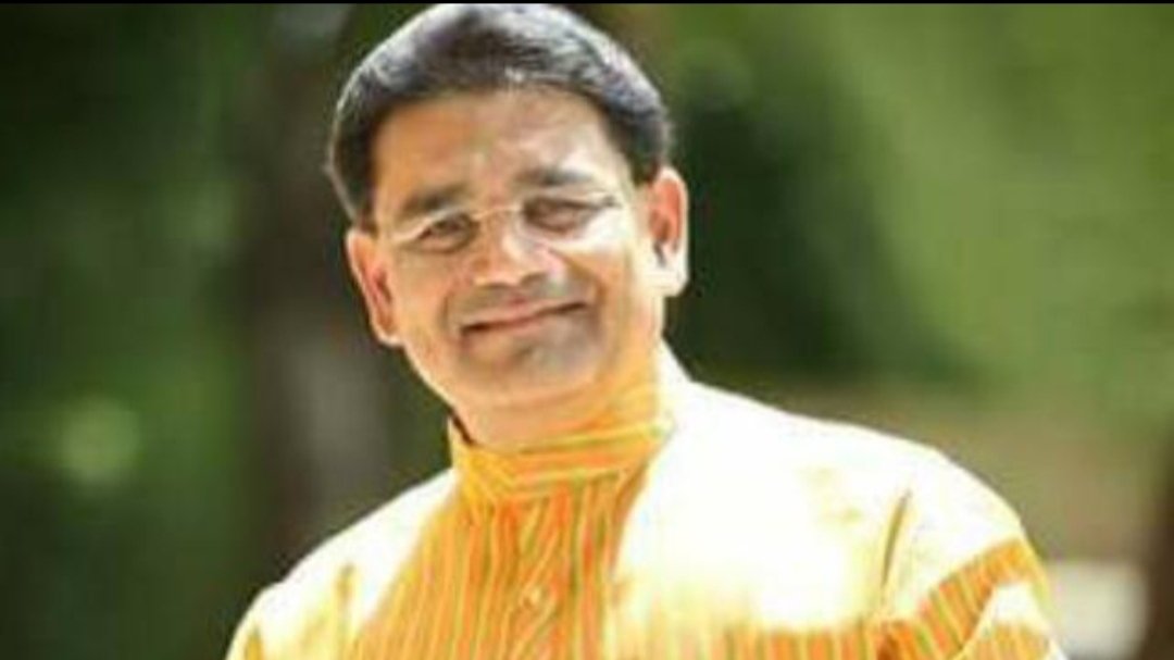 कहाँ है मुख्यमंत्री की अरबो के विकास की घोषणा, बून्द बून्द को तरस रहे है ग्रामवासी -रघुवंशी