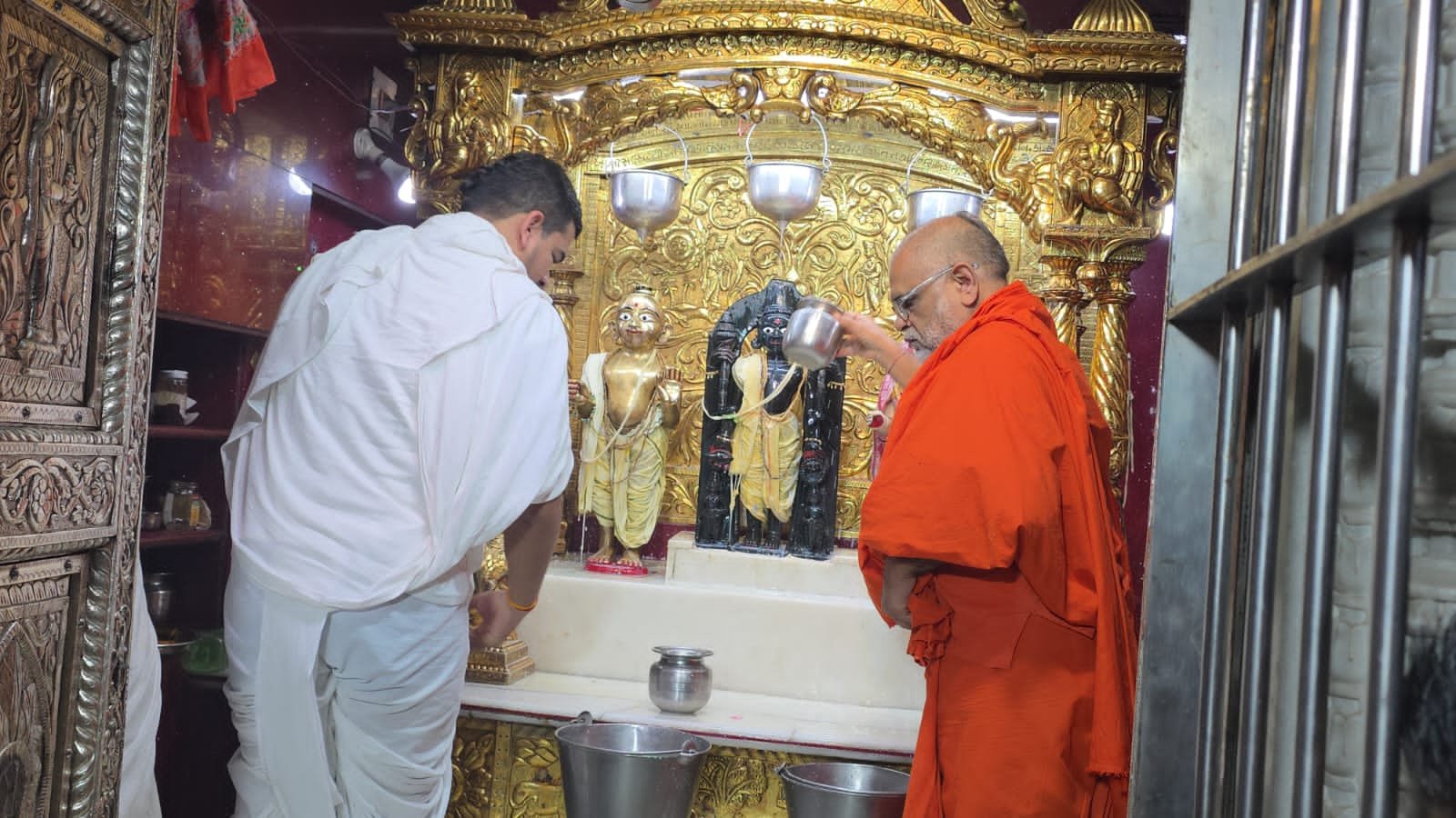 आज पूर्णिमा पर श्री स्वामीनारायण मंदिर में होगा 1001 लीटर दुग्धाभिषेक, 1000 किलो फलों से मनाया जाएगा फलोत्सव