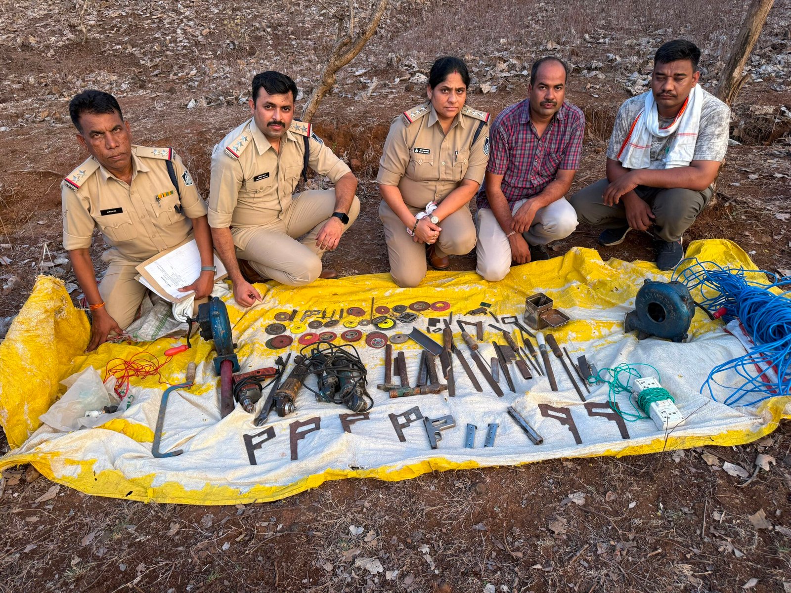 बुरहानपुर पुलिस की अवैध हथियार के विरुद्ध बड़ी कार्रवाई – तस्कर गिरफ्तार, अवैध हथियार फैक्ट्री जप्त